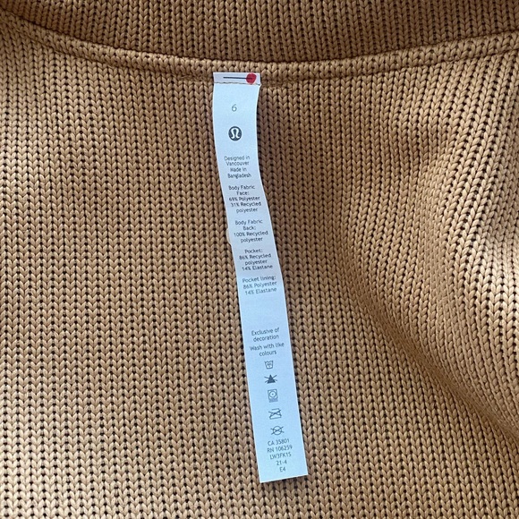 Lululemon Reversible Fleece Jacket in Bold Beige - Picture 7 of 9